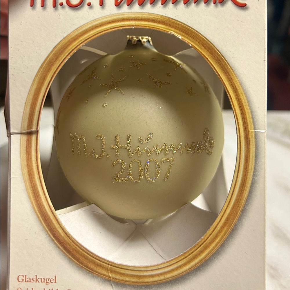 Schmid Berta Hummel • White & Gold Glass Christmas Ornament W/ Angel Design - Picture 8 of 14